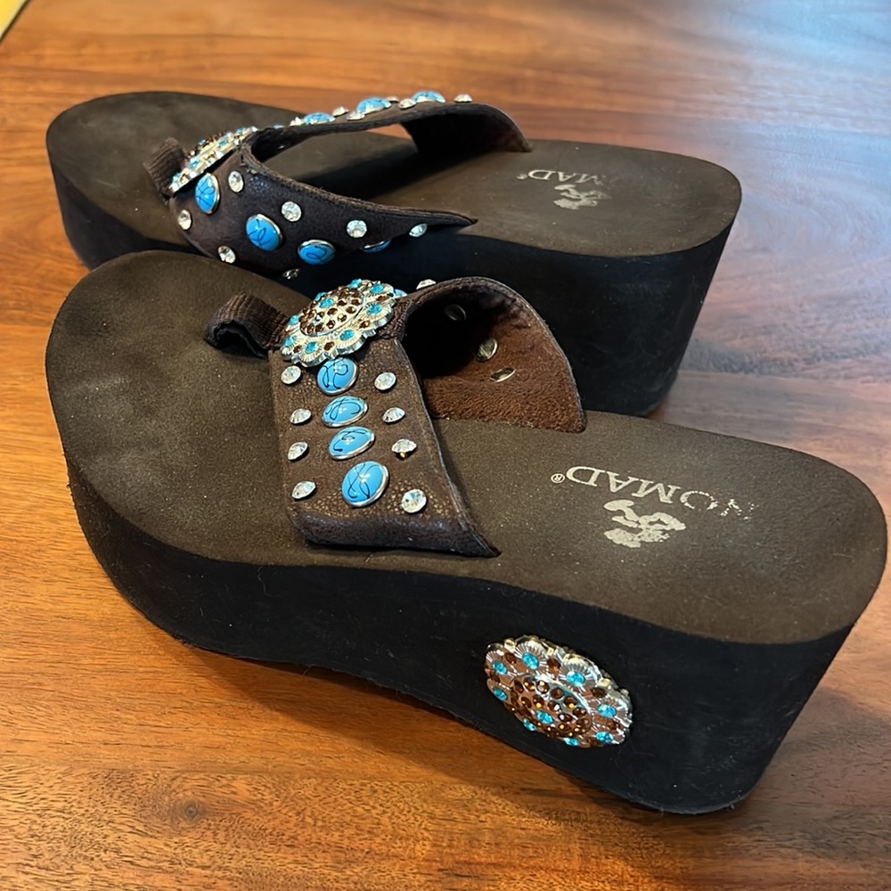 COPY - Western bling flip-flops. Size 7 - Picture 3 of 6